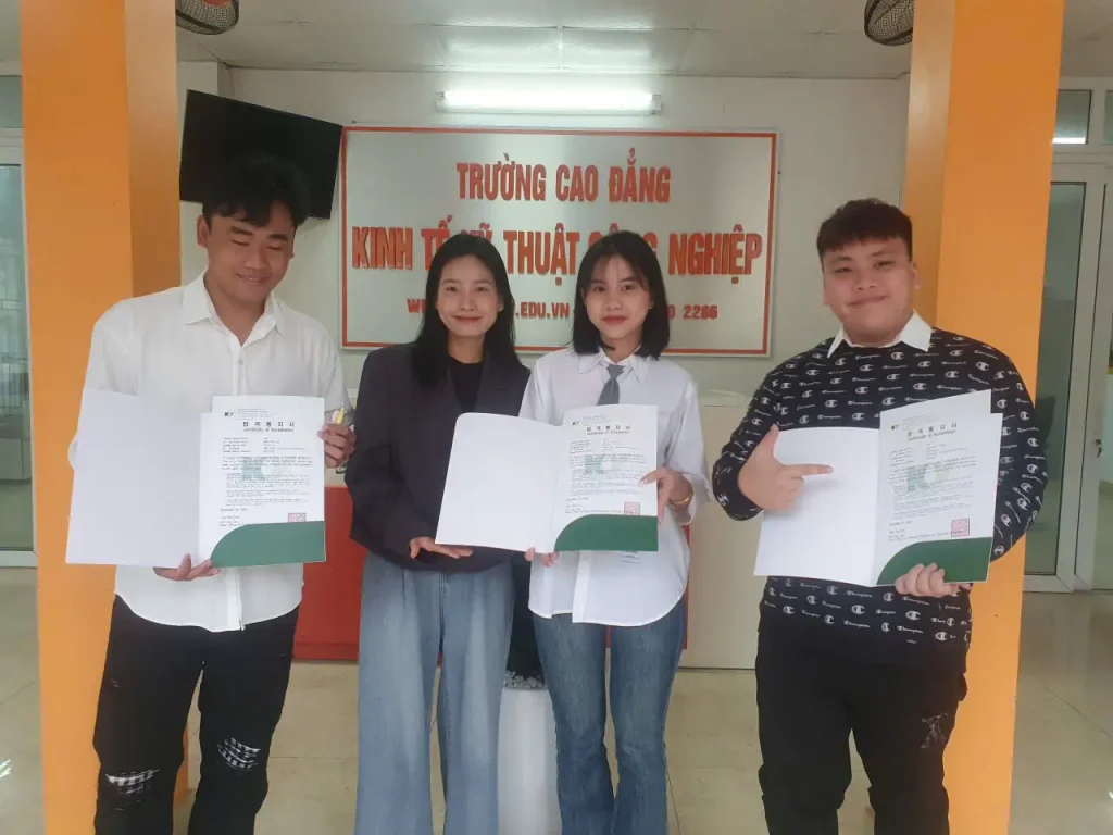 THÔNG BÁO TUYỂN SINH VISA ĐÔ THỊ D2